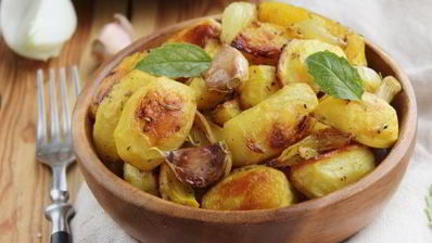 картошка с луком в духовке