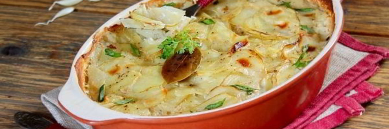 Картошка с майонезом и чесноком в духовке