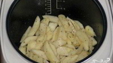 картошка, жареная в мультиварке