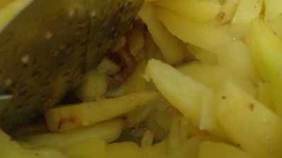 картошка, жаренная на сале с луком