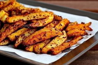 Картошка, жаренная со специями в духовке