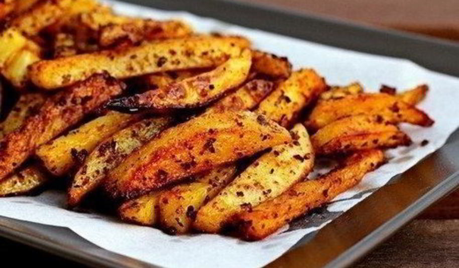 Рецепт картошки, жаренной со специями в духовке