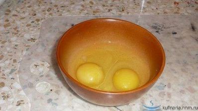 омурайс — рис с курицей и томатами в яичной обертке