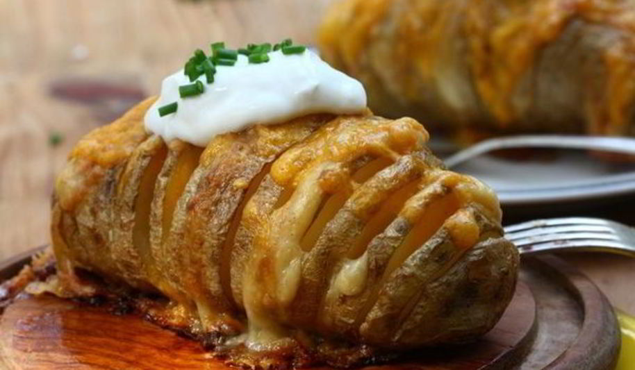 Рецепт печеного картофеля с сыром пармезан