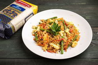 Пикантный рис в воке