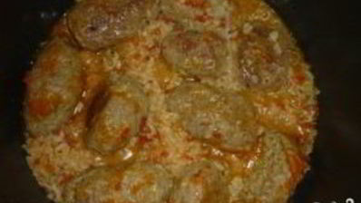 рис с котлетами в мультиварке