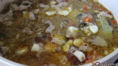 рис с мясным фаршем и баклажанами