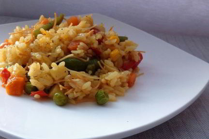 Рис с овощами и вермишелью