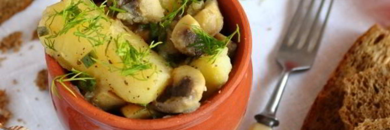 Жареная картошка с грибами в мультиварке