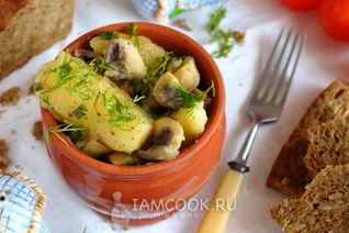 Жареная картошка с грибами в мультиварке