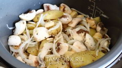 жареная картошка с грибами в мультиварке