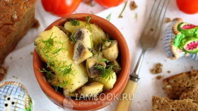 жареная картошка с грибами в мультиварке