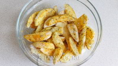 жареный картофель в панировке