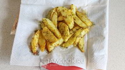 жареный картофель в панировке