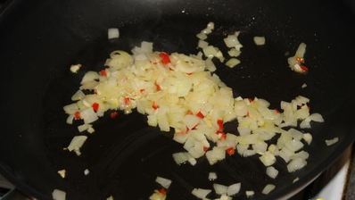 жареный рис с ананасом