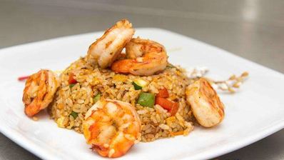 жареный рис с креветками