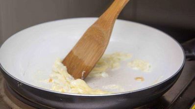 жареный рис с креветками