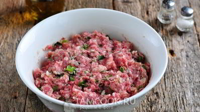 долма из маринованных виноградных листьев