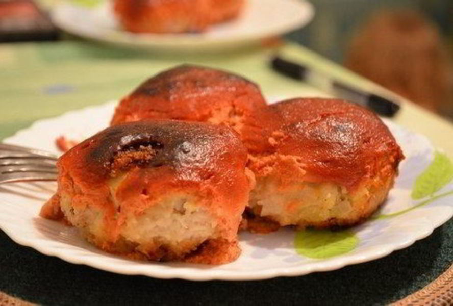 Классические ленивые голубцы в томатном соусе