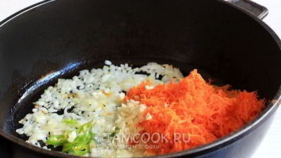 ленивые голубцы с подливкой в духовке