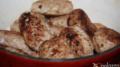 ленивые голубцы томленые в сметане в чугунке