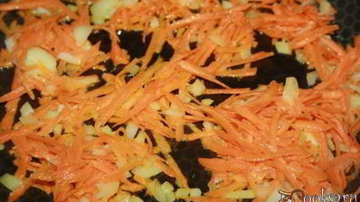 ленивые голубцы томленые в сметане в чугунке