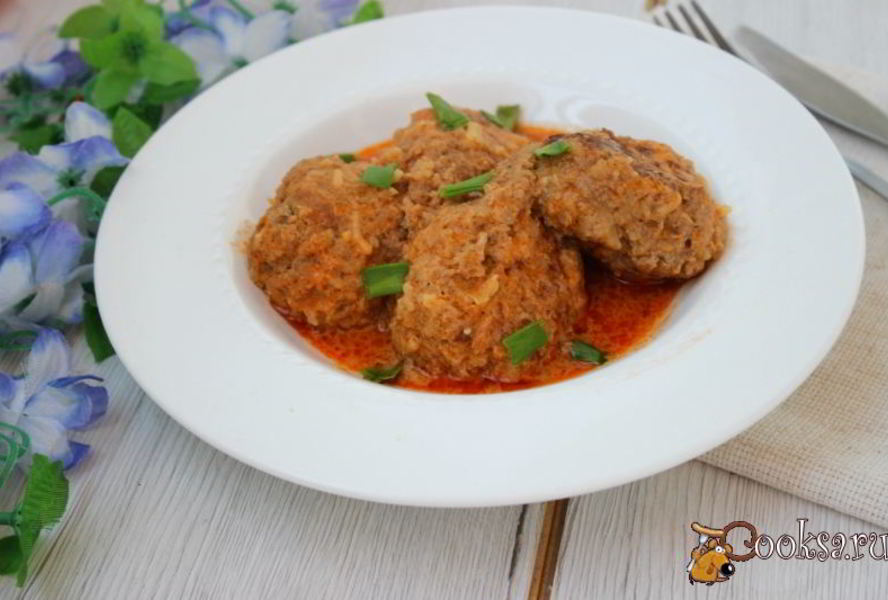 Ленивые голубцы в томатно-сметанном соусе