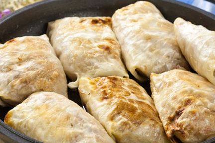 Мясные голубцы с перловкой