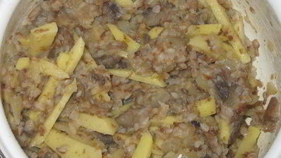 постные голубцы с гречкой и картофелем