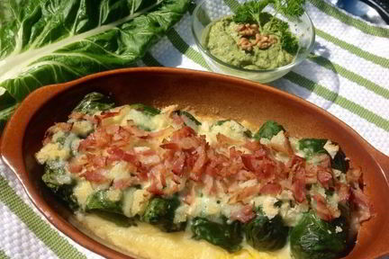 Запеченные голубцы из мангольда