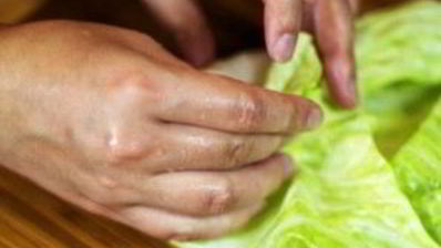 запеченные голубцы в сметанном соусе