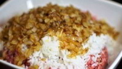 запеченные голубцы в сметанном соусе