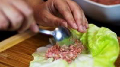 запеченные голубцы в сметанном соусе