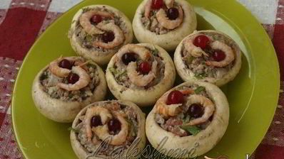 фаршированные шампиньоны с пикантной начинкой