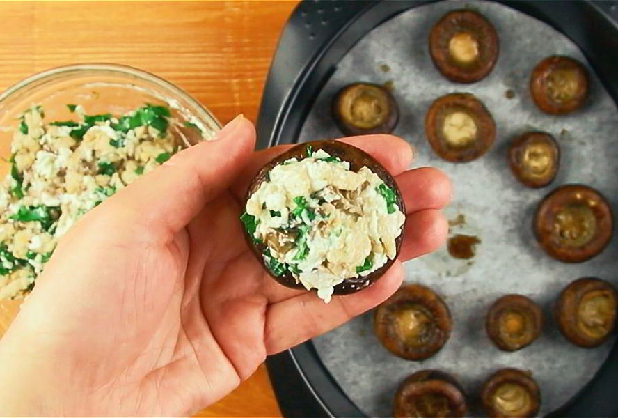 Фаршированные шампиньоны