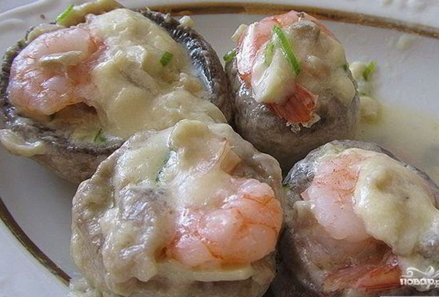 Грибы, фаршированные креветками