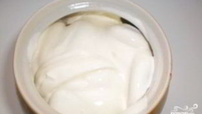 грибы в сметане в горшочке