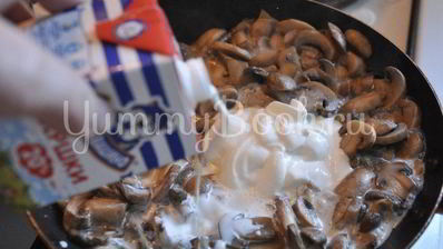 грибы в сметане