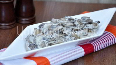 грибы в сметане