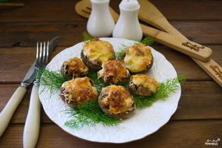 Начиненные грибы в духовке