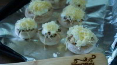 начиненные грибы в духовке