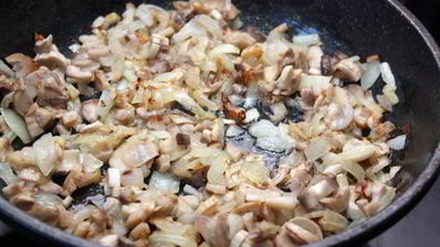 постные фаршированные шампиньоны