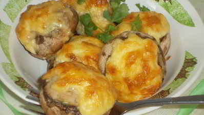 шампиньоны, фаршированные мясом