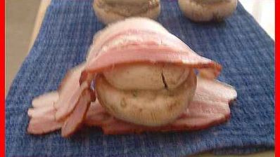 шампиньоны фаршированные с беконом