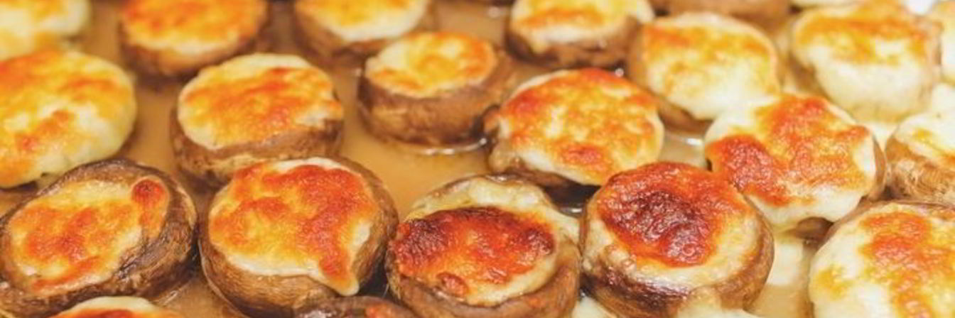 Шампиньоны, фаршированные сыром