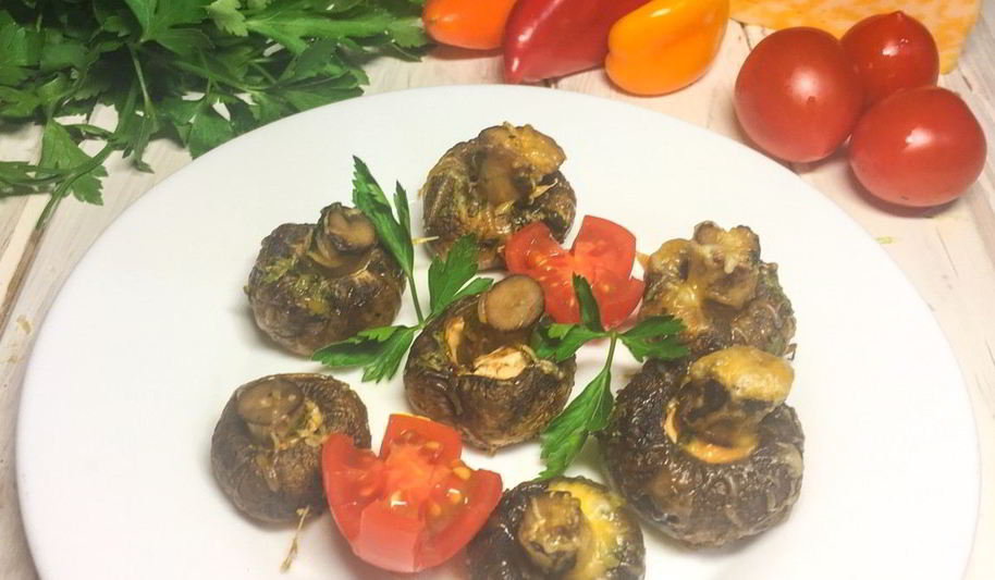 Рецепт шампиньонов в духовке целиком