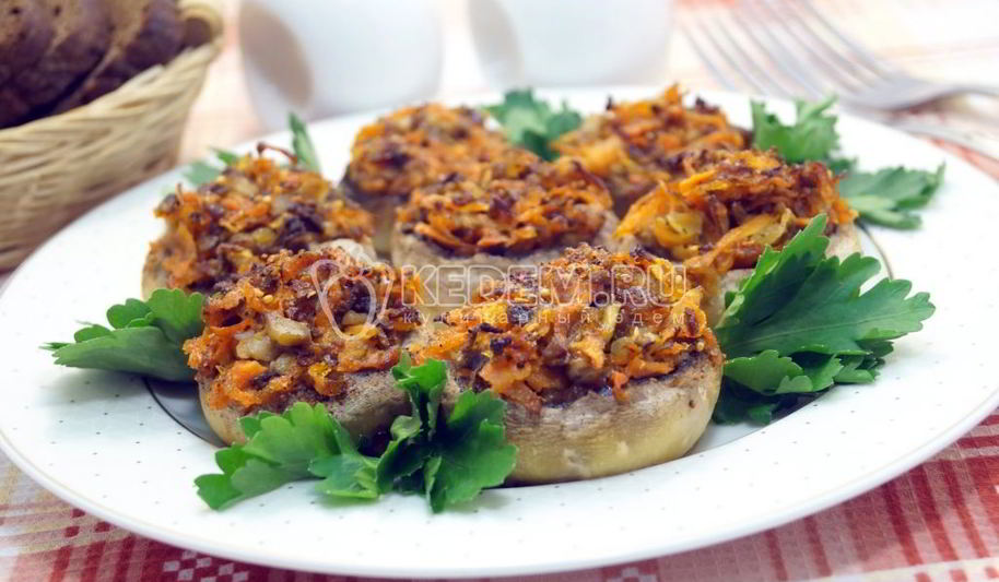 Рецепт запеченных шампиньонов с овощами