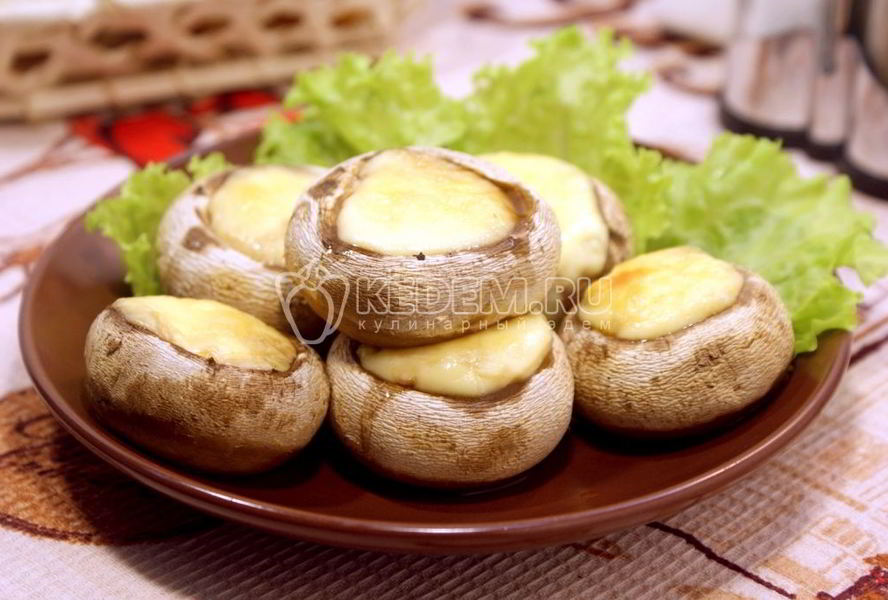 Запеченные шампиньоны с сыром