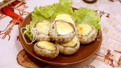 запеченные шампиньоны с сыром