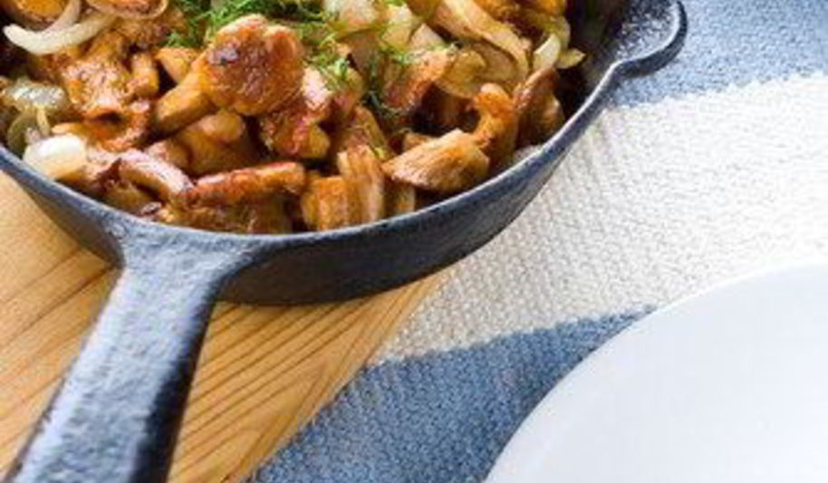 Рецепт жареных грибов в сливочном масле с шалотом